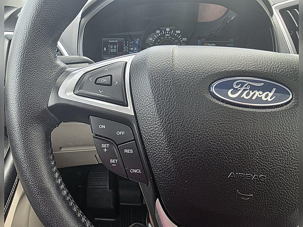 2022 Ford Edge Titanium - Photo 24