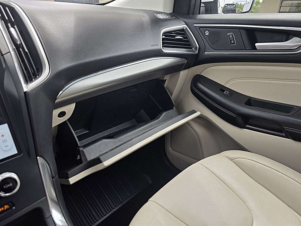 2022 Ford Edge Titanium - Photo 30