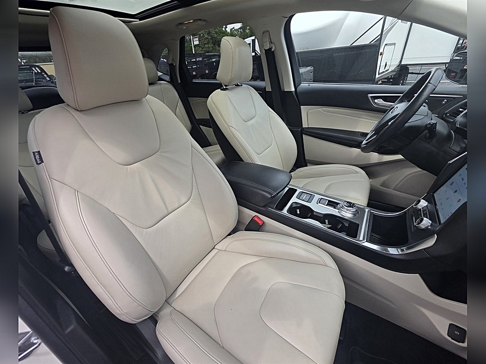 2022 Ford Edge Titanium - Photo 35