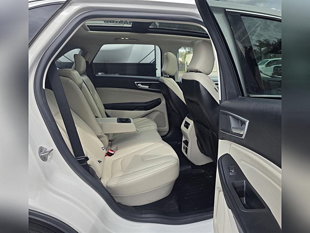 2022 Ford Edge Titanium - Photo 36