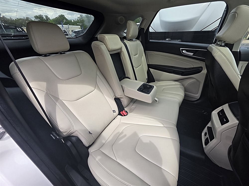 2022 Ford Edge Titanium - Photo 37
