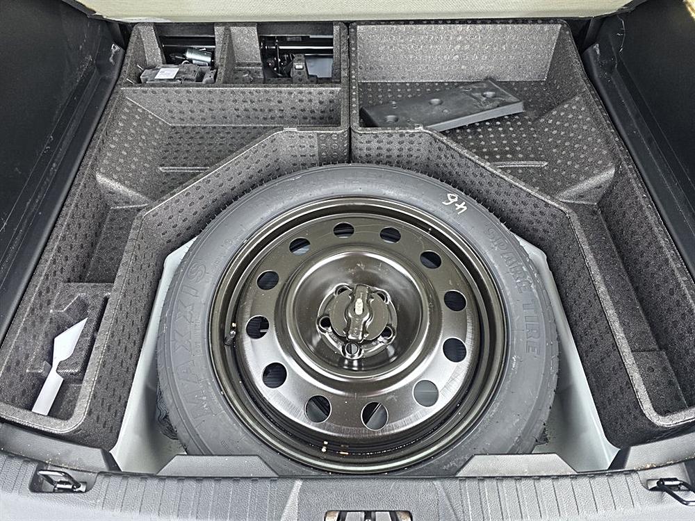 2022 Ford Edge Titanium - Photo 7