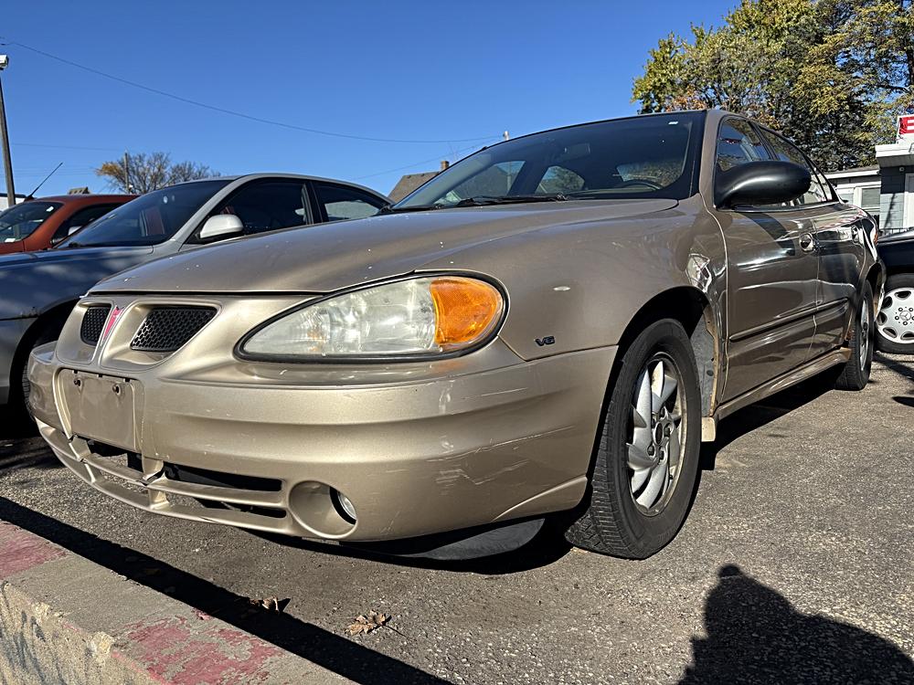 2004 Pontiac Grand Am SE1