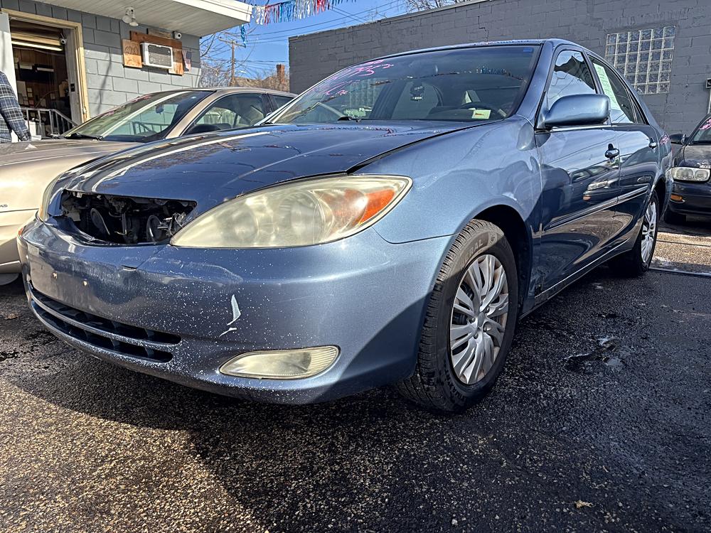 2004 Toyota Camry LE