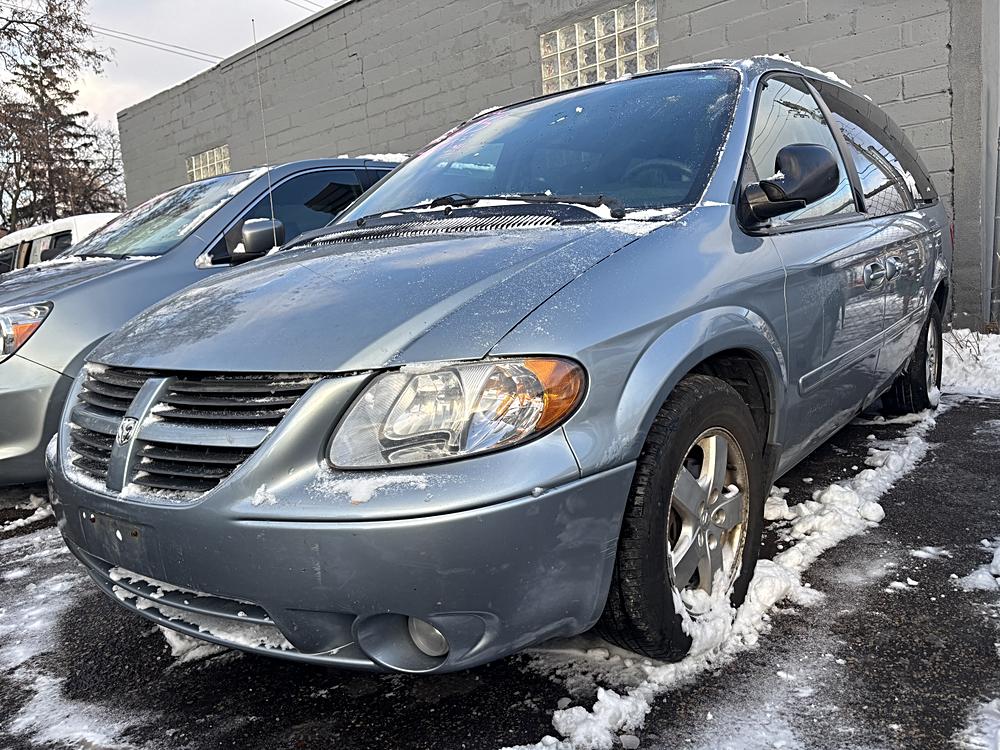 2005 Dodge Grand Caravan SXT