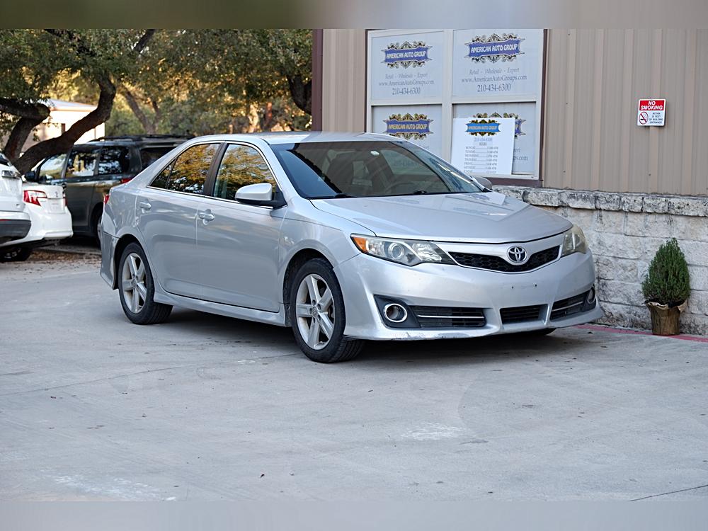 2014 Toyota Camry SE