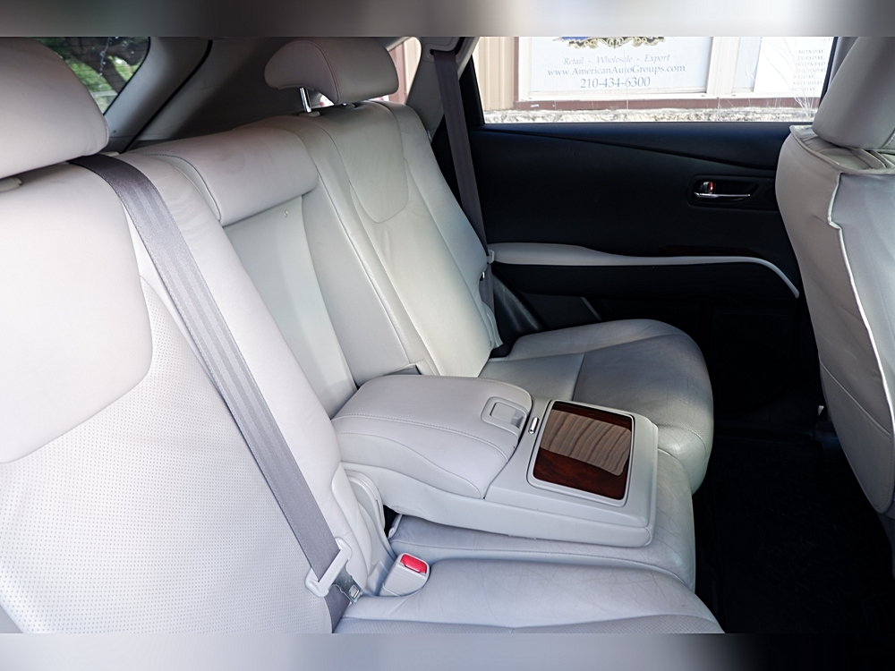 2010 Lexus RX 450h - Photo 24