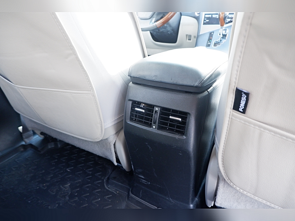 2010 Lexus RX 450h - Photo 23
