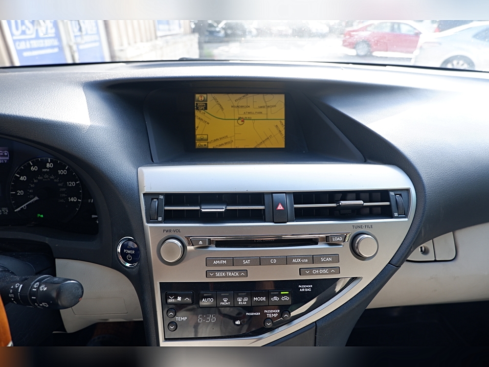 2010 Lexus RX 450h - Photo 16