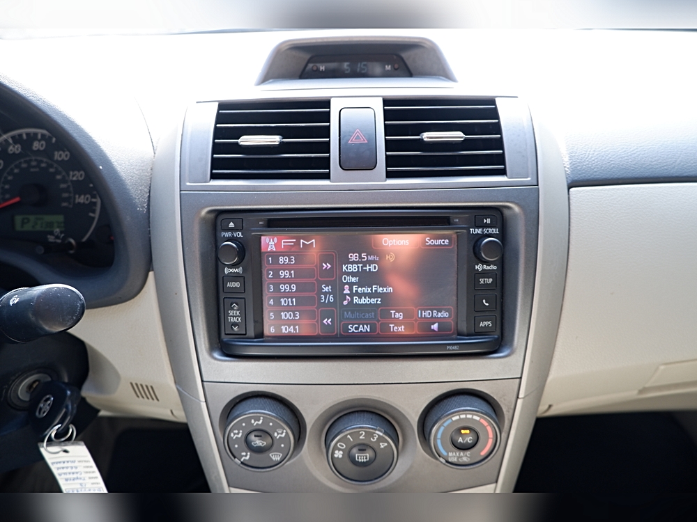2014 Toyota Corolla L - Photo 59