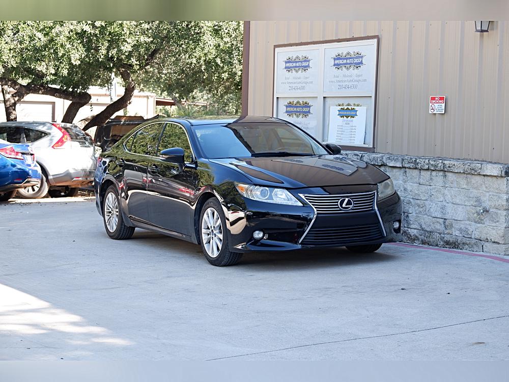 2015 Lexus ES