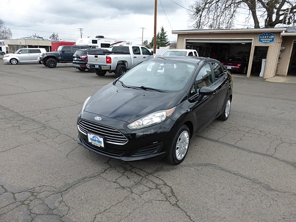 2016 Ford Fiesta 4dr Sdn S