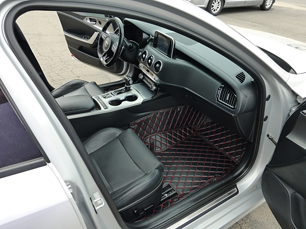 2018 Kia Stinger GT - Photo 9