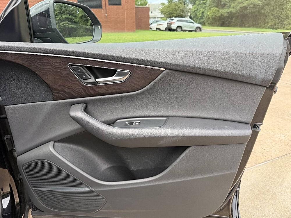 2020 Audi Q8 Premium Plus - Photo 35