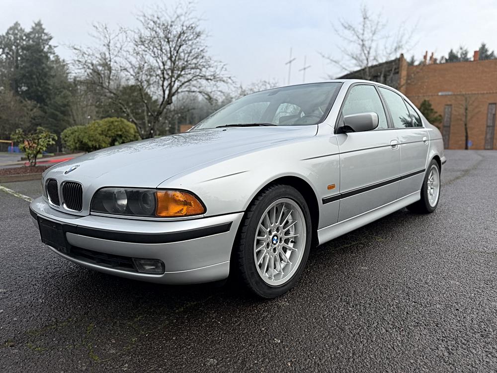 2000 BMW 5 Series 540iA's photo