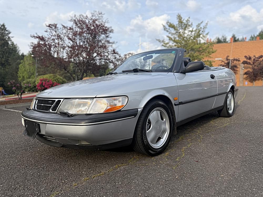 1995 Saab 900's photo