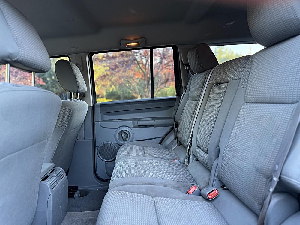 2006 Jeep Commander Base - Photo 11