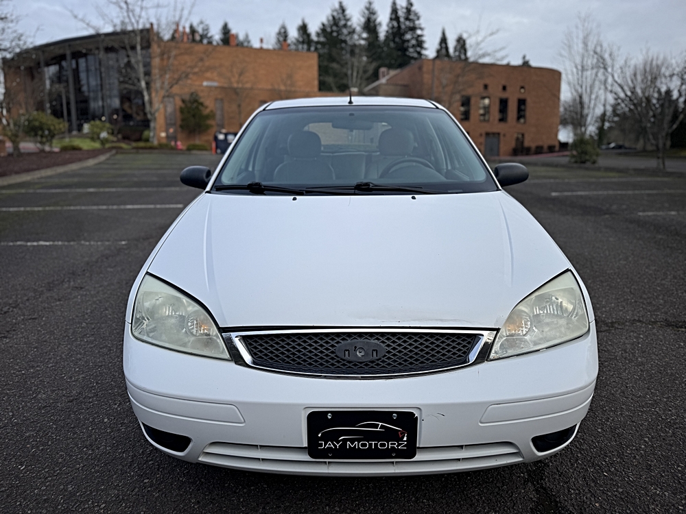 2005 Ford Focus 5dr HB ZX5 S