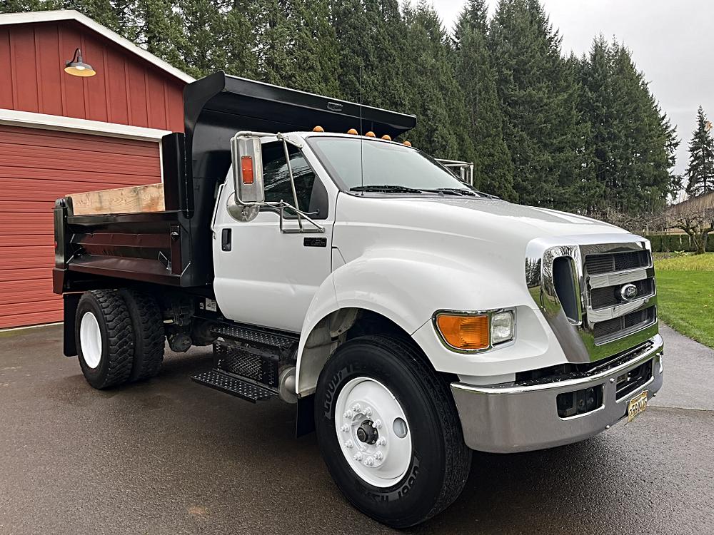 2015 Ford F-750's photo