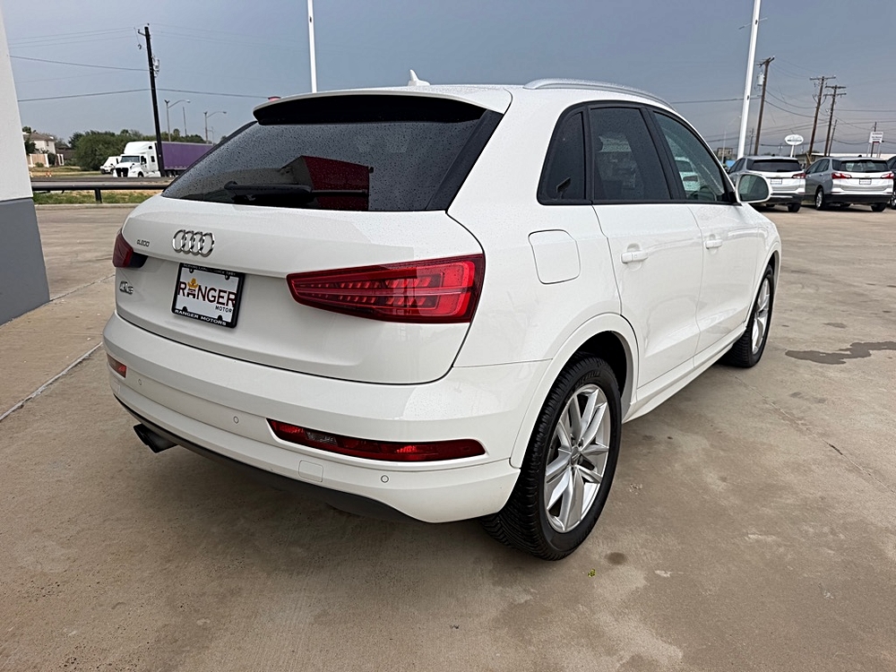 2020 Audi Q3 Premium - Photo 16