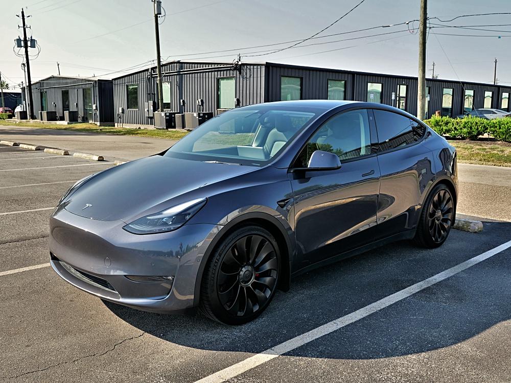 2022 Tesla Model Y Performance's photo