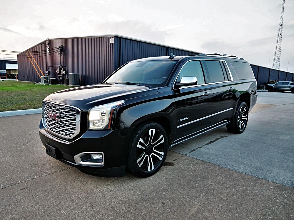 2019 GMC Yukon XL Denali's photo