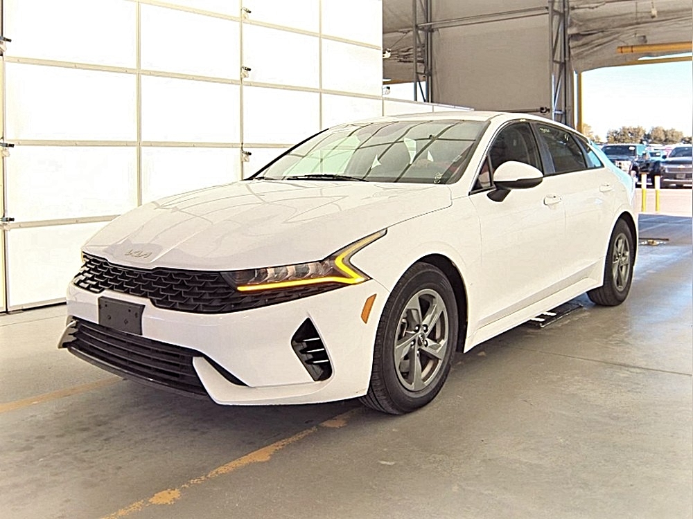 2022 Kia K5 LXS's photo