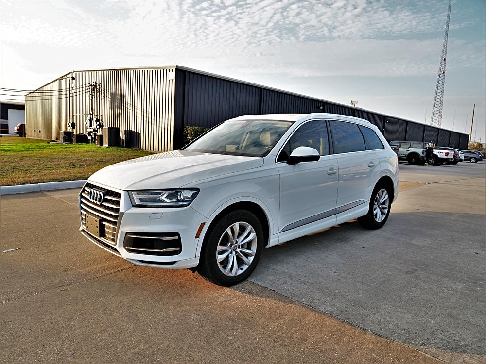 2017 Audi Q7 Premium Plus's photo