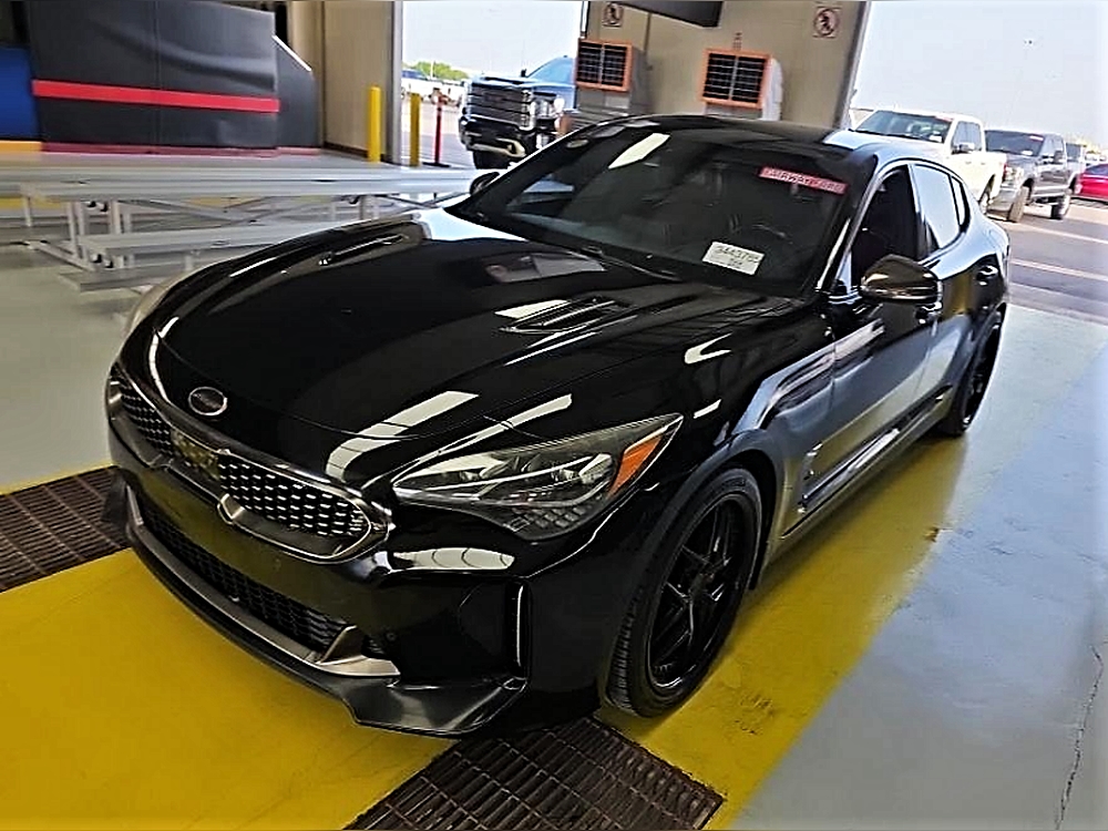 2019 Kia Stinger GT2 AWD's photo