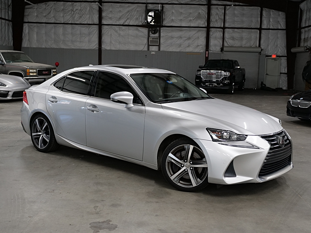 2019 Lexus IS