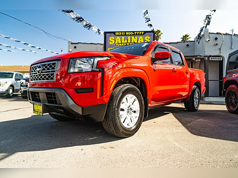 2022 Nissan Frontier SV Crew Cab 4X2 SWB's photo