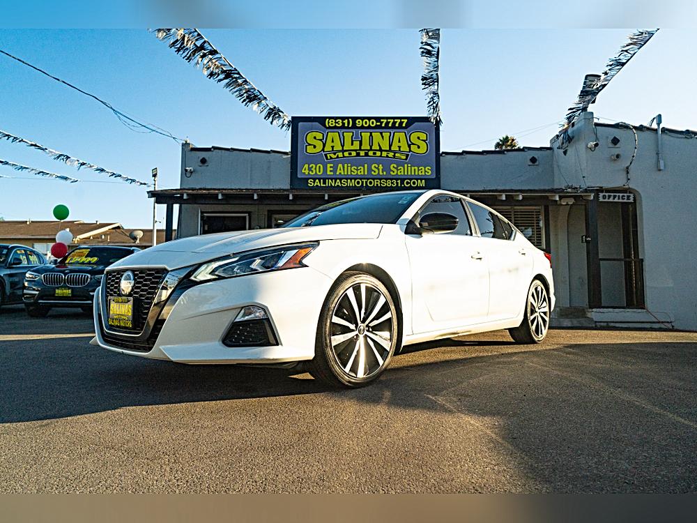 2022 Nissan Altima SR