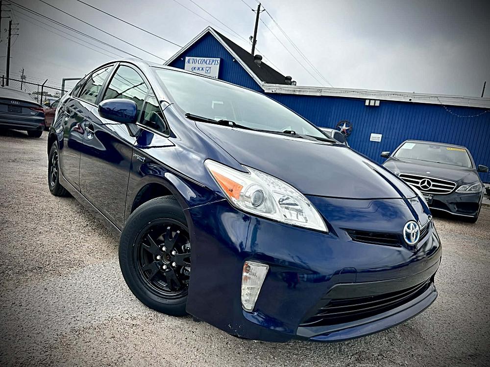 2013 Toyota Prius Two