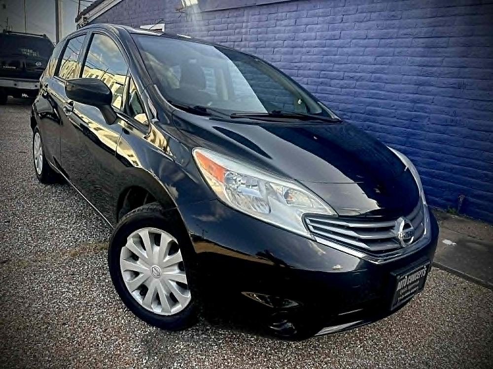 2016 Nissan Versa Note 1.6 SV CVT's photo