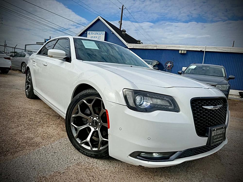 2018 Chrysler 300