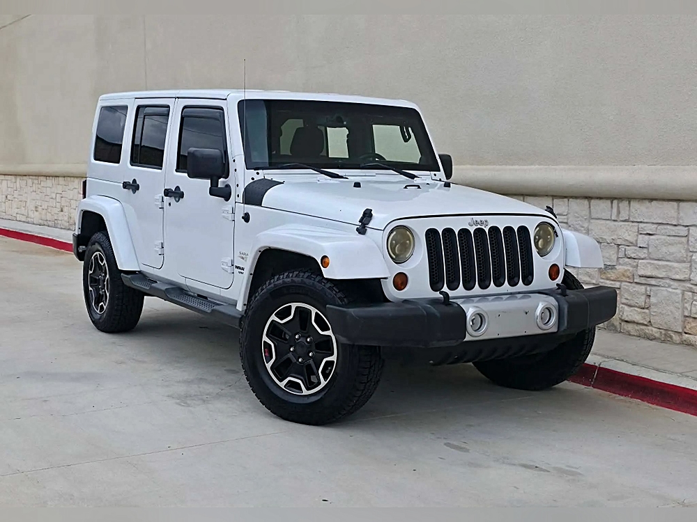 2013 Jeep Wrangler Sahara's photo
