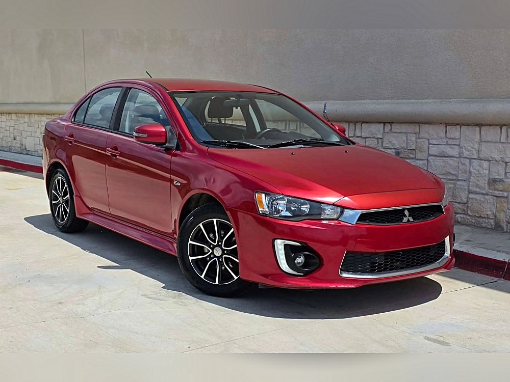 2017 Mitsubishi Lancer ES CVT's photo