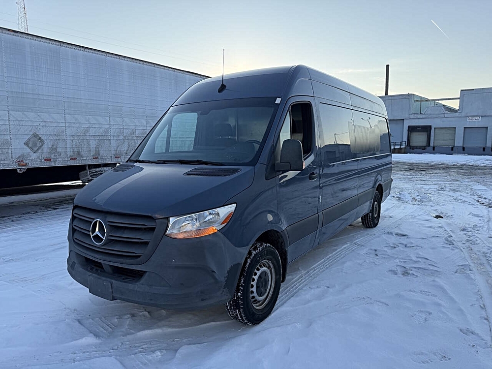 2019 Mercedes-Benz Sprinter Crew Van Base's photo