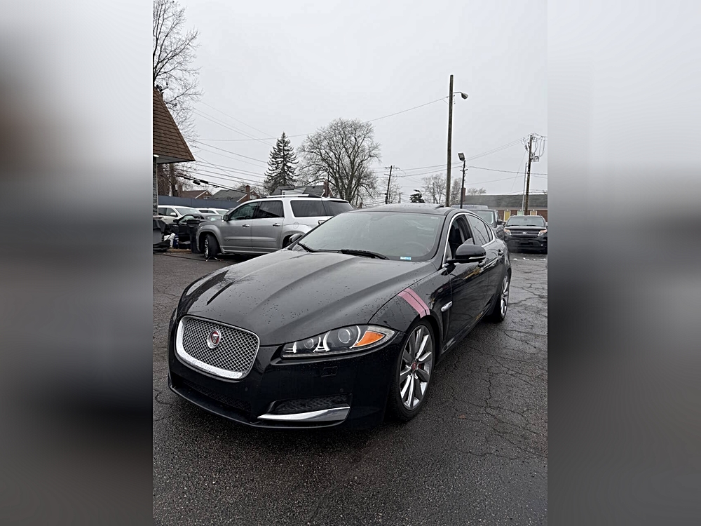 2014 Jaguar XF Base's photo