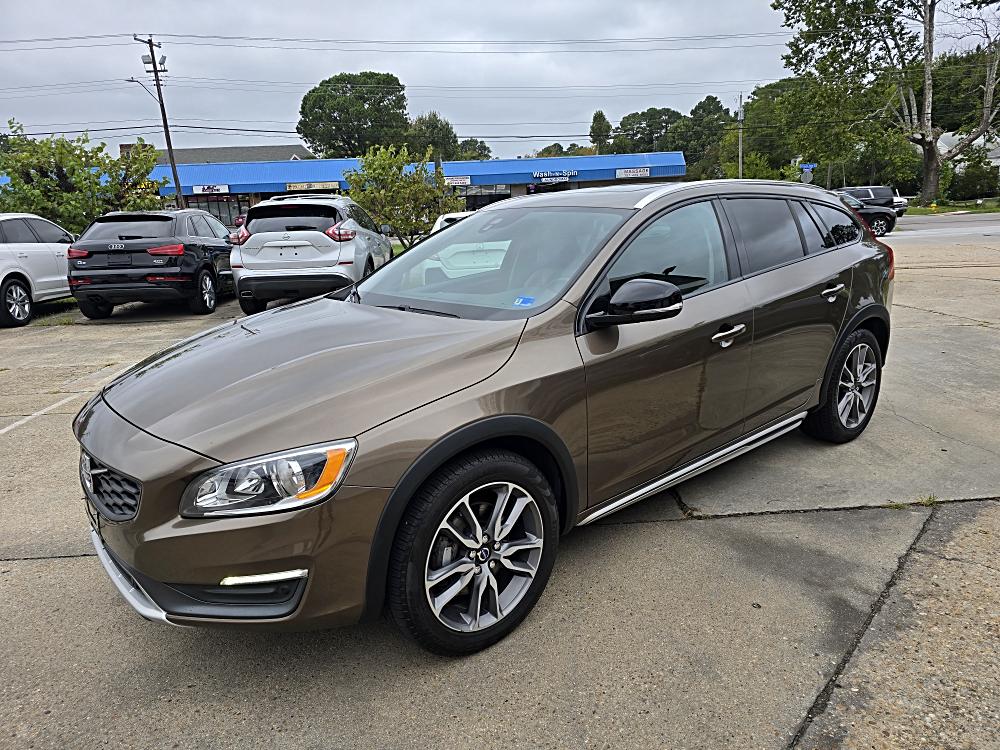 2016 Volvo V60 Base