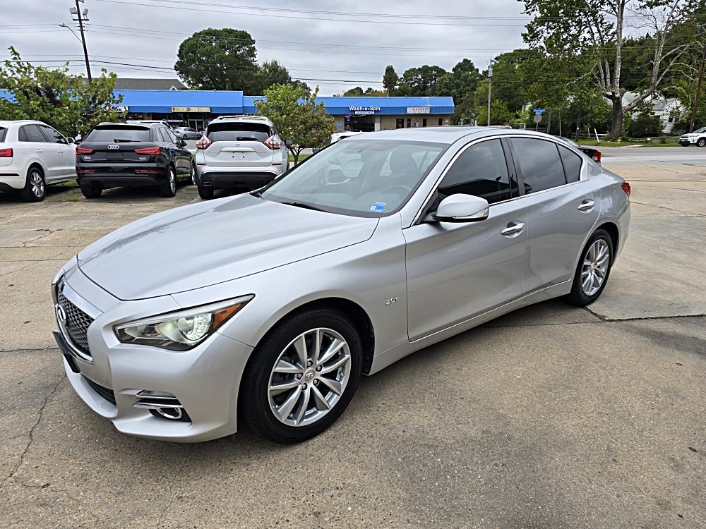 2016 INFINITI Q50