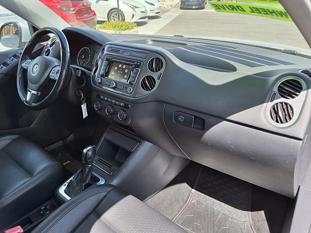 2013 Volkswagen Tiguan SE - Photo 30