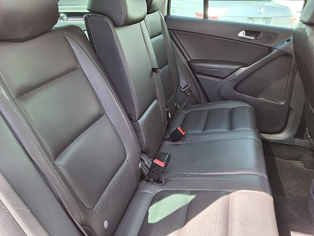 2013 Volkswagen Tiguan SE - Photo 27