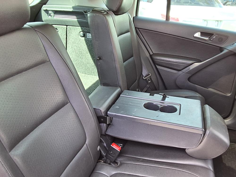 2013 Volkswagen Tiguan SE - Photo 28