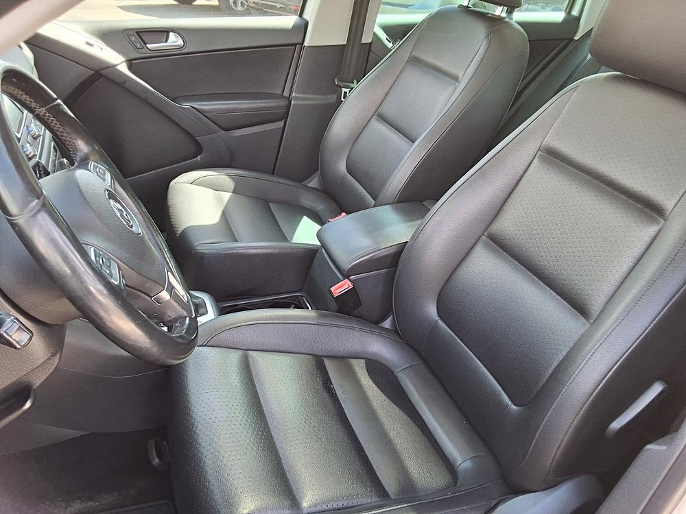 2013 Volkswagen Tiguan SE - Photo 11