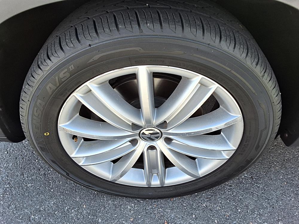 2013 Volkswagen Tiguan SE - Photo 32