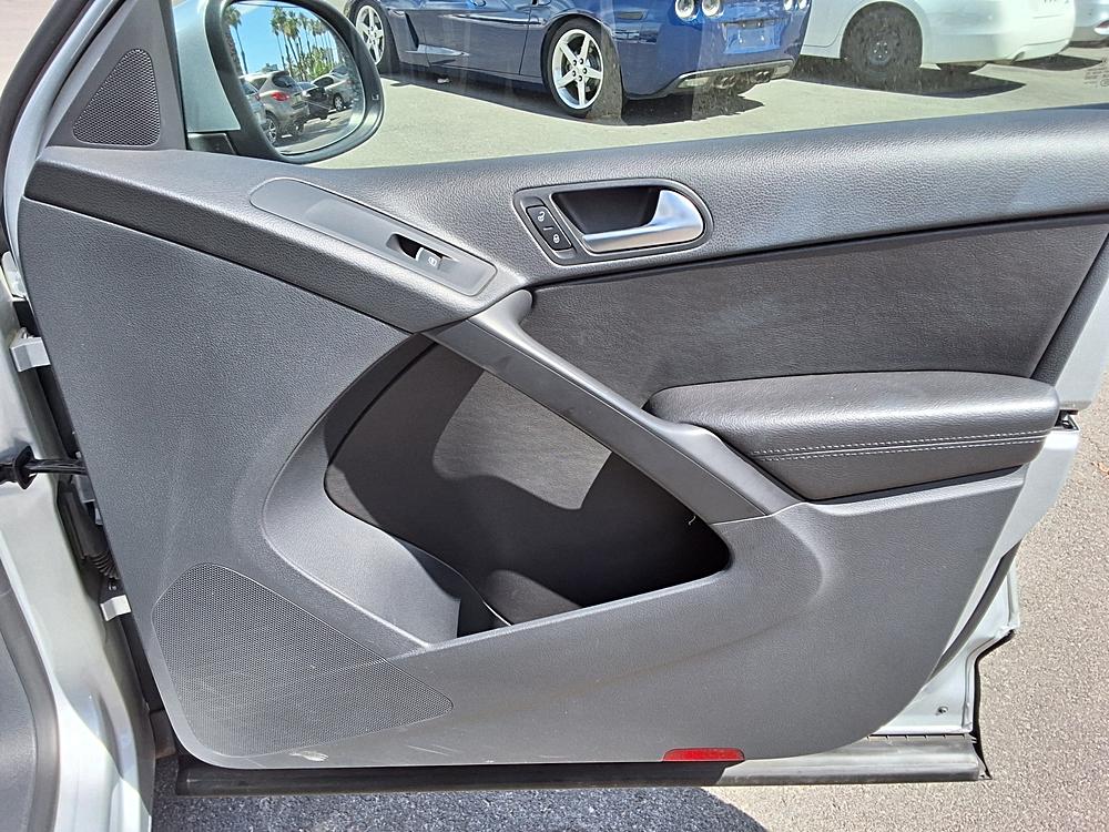 2013 Volkswagen Tiguan SE - Photo 29