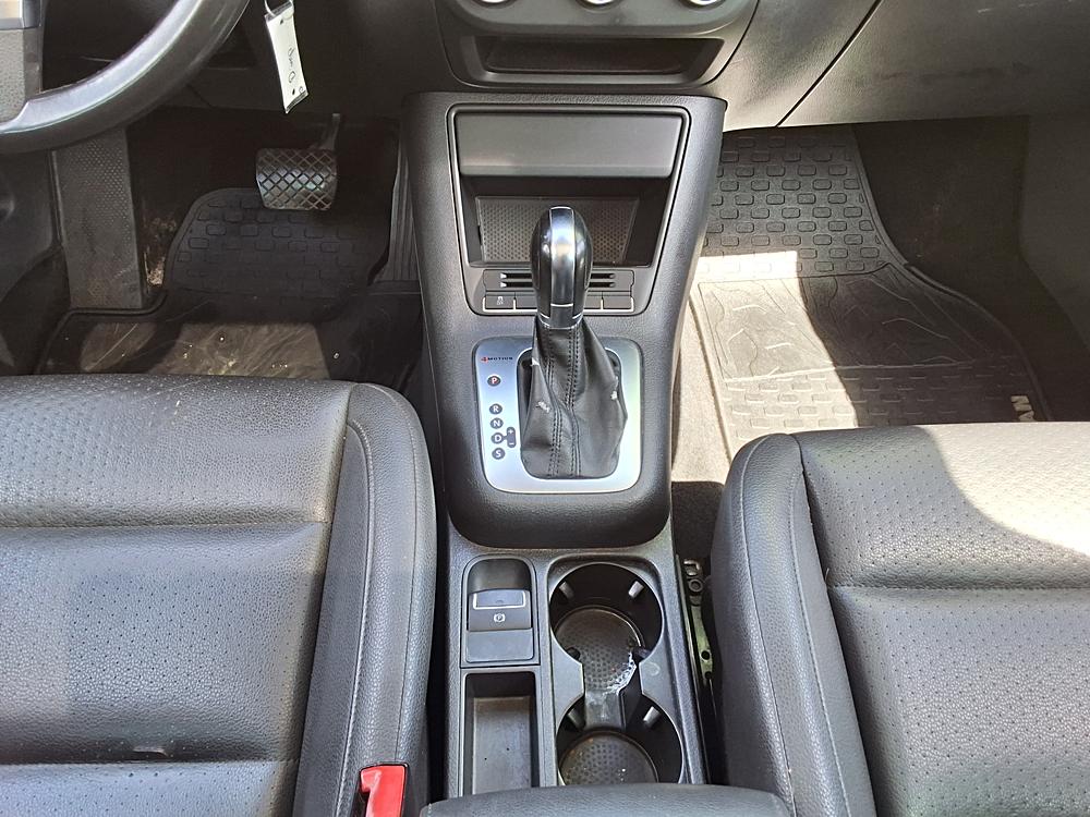 2013 Volkswagen Tiguan SE - Photo 18