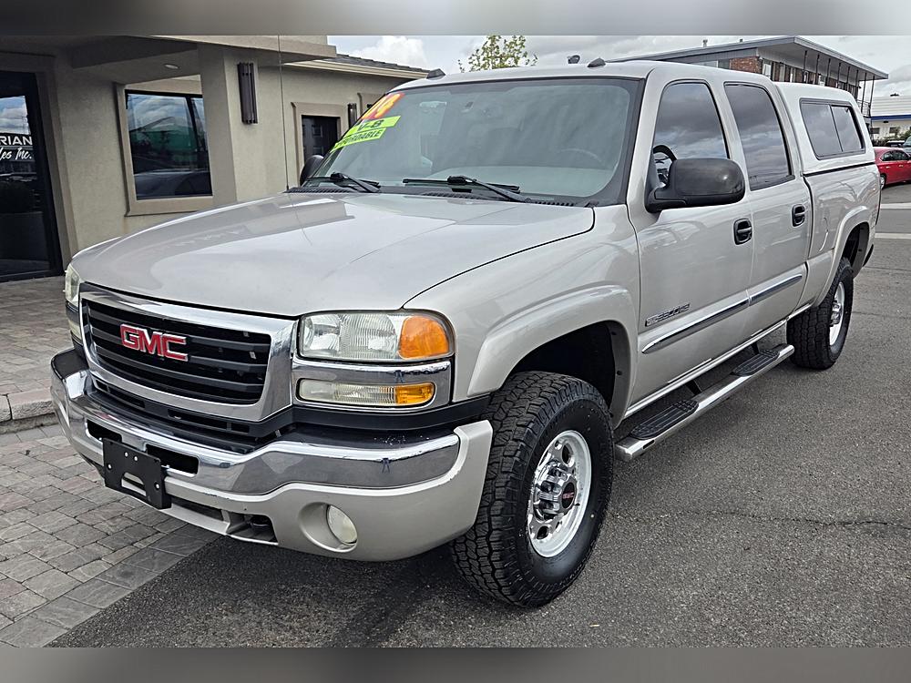 2004 GMC Sierra 2500HD Standard