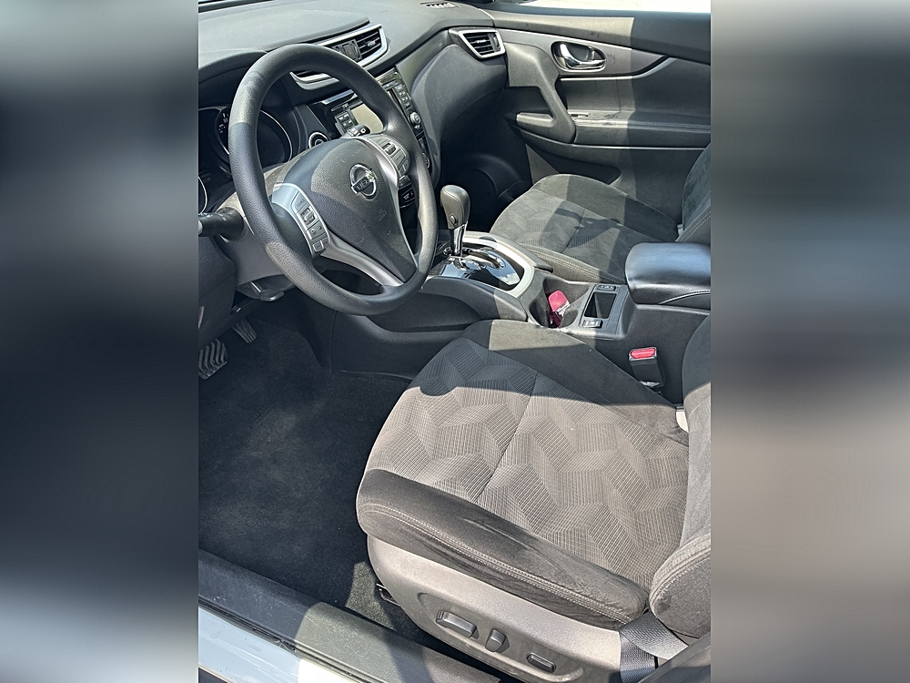 2016 Nissan Rogue SV - Photo 9